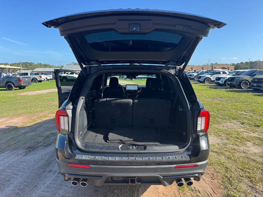 Certified 2025 Ford Explorer ST AWD/4WD image 34