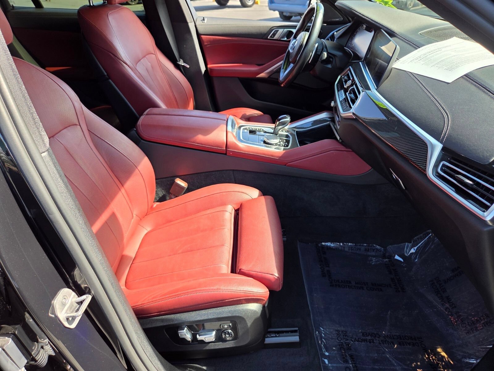 Used 2022 BMW X6 M50i AWD/4WD image 16