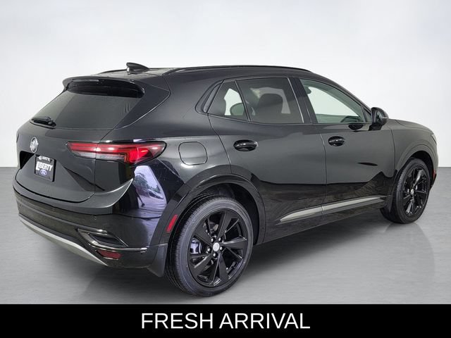 Used 2021 Buick Envision Essence w/ Technology Package I AWD/4WD image 3