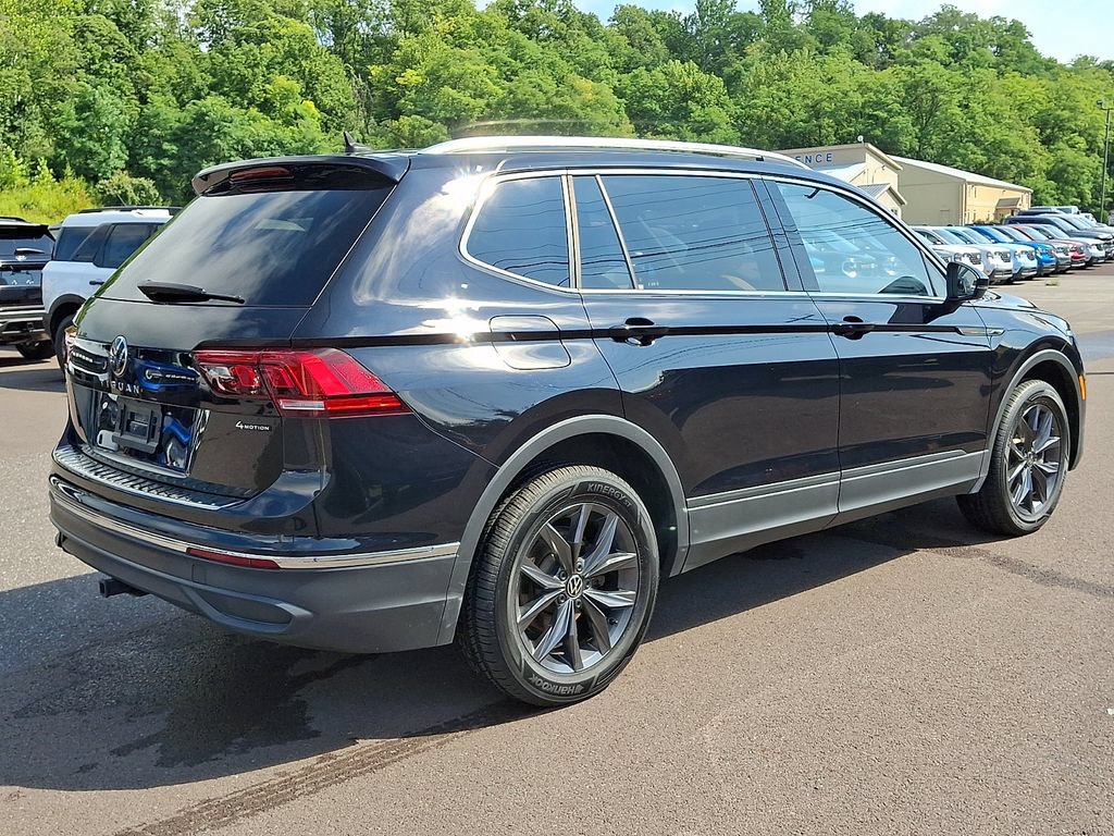 Used 2024 Volkswagen Tiguan SE AWD/4WD image 11