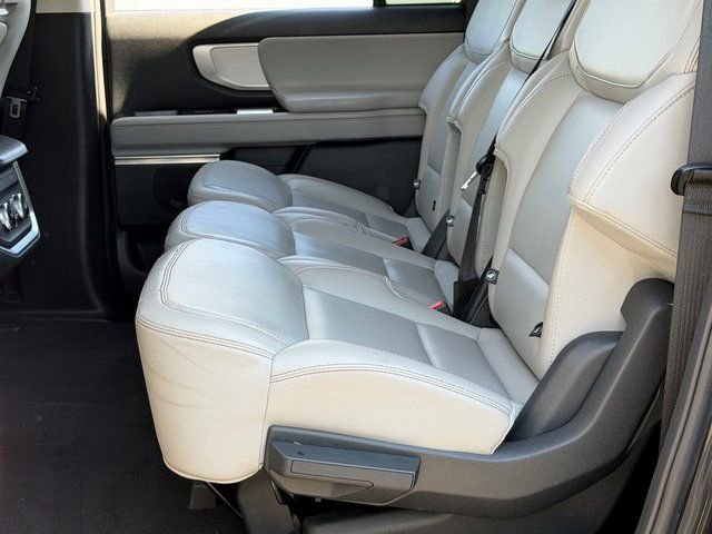 Certified 2025 Ford Expedition Max Active AWD/4WD image 39