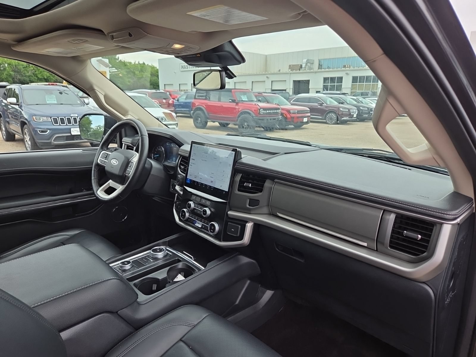 Certified 2023 Ford Expedition XLT AWD/4WD image 12