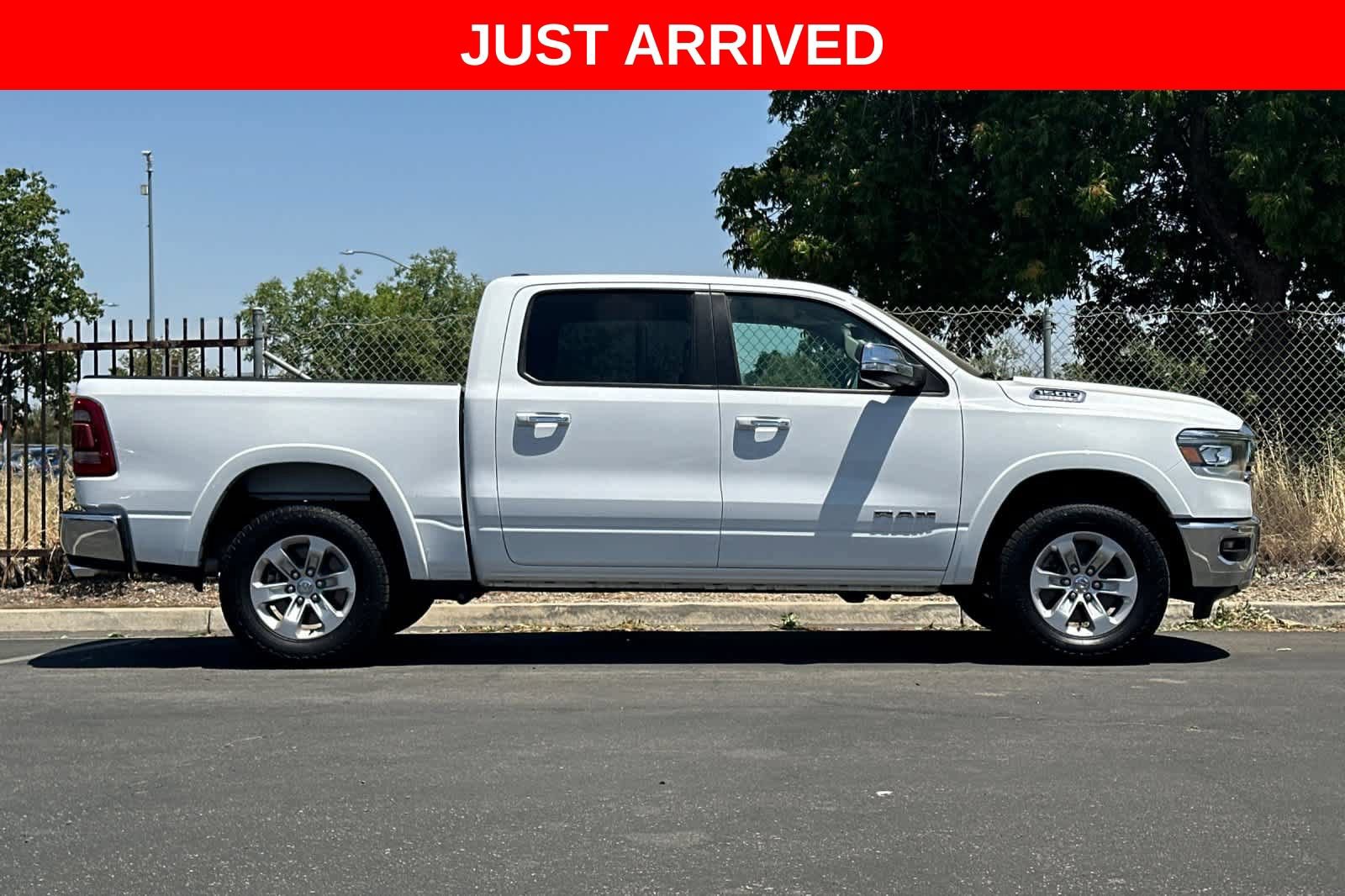 Used 2022 RAM 1500 Laramie AWD/4WD image 9