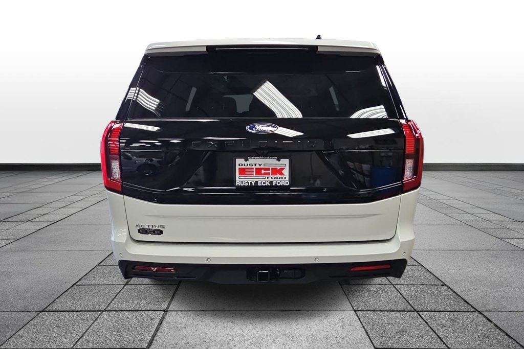 Certified 2026 Ford Expedition Active AWD/4WD image 6