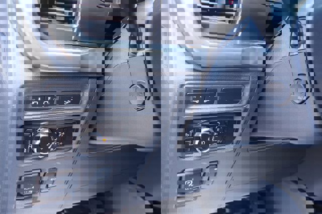 Certified 2023 Ford F150 Lariat w/ Equipment Group 502A High image 20