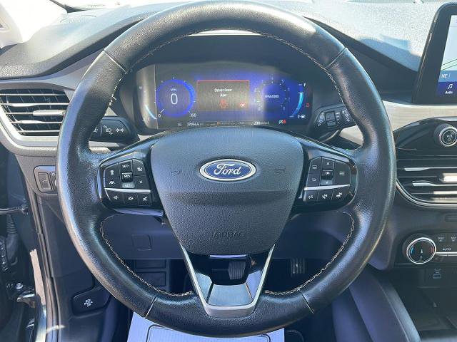 Certified 2022 Ford Escape Titanium w/ Titanium Elite Package AWD/4WD image 13