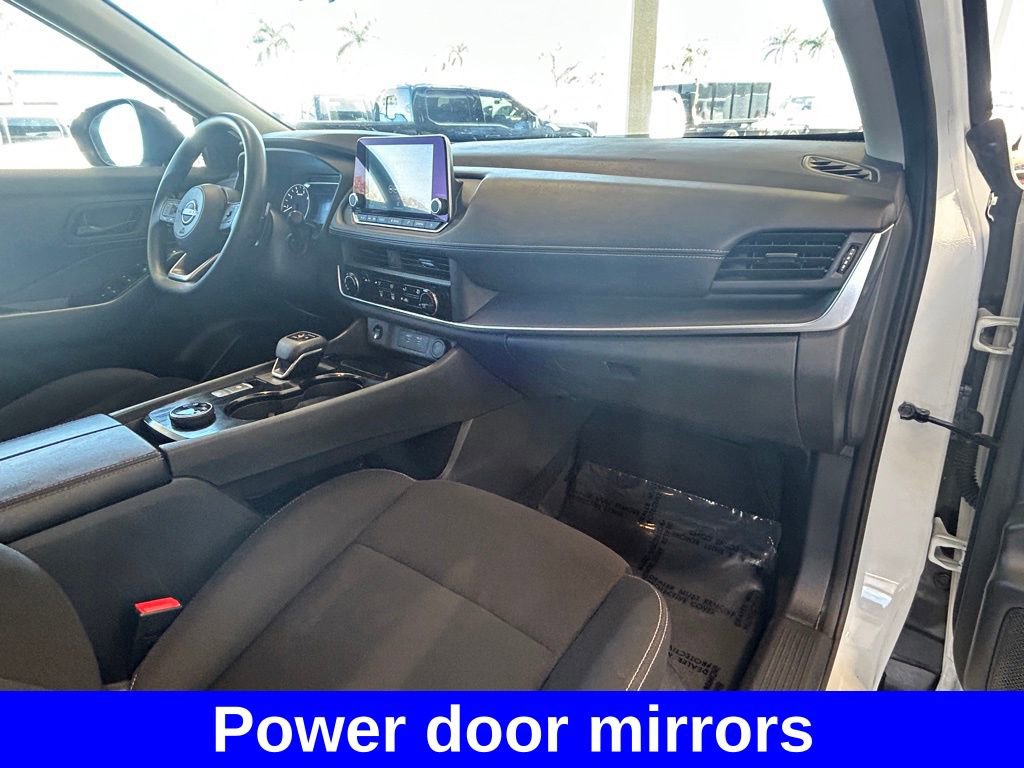 Used 2024 Nissan Rogue S AWD/4WD image 25