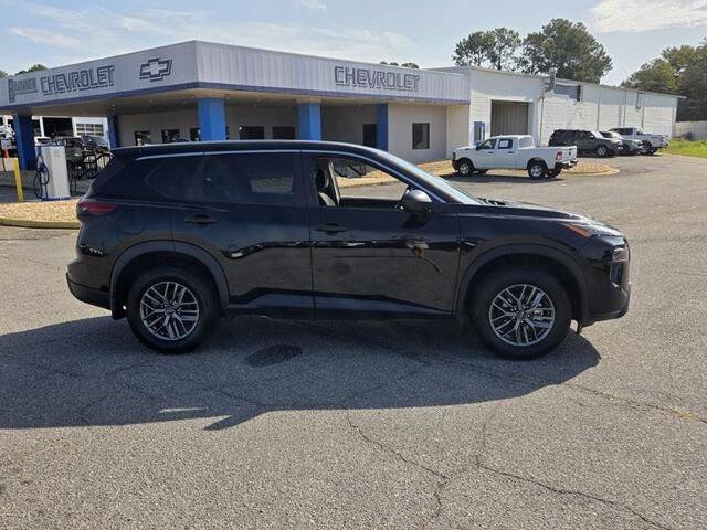 Used 2025 Nissan Rogue S FWD image 13