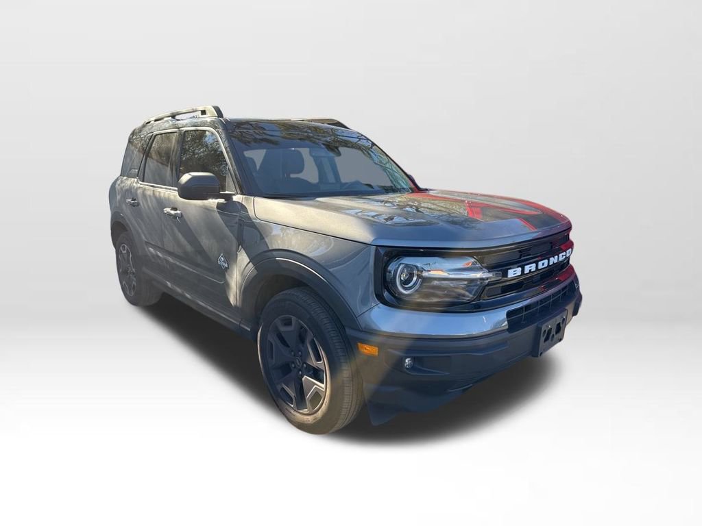 Certified 2022 Ford Bronco Sport Outer Banks w/ Tech Package image 2