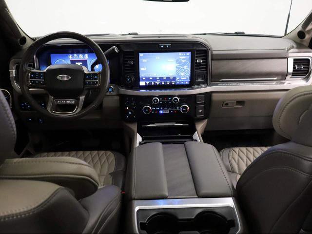 Certified 2025 Ford F350 Platinum w/ Platinum Plus Package image 40