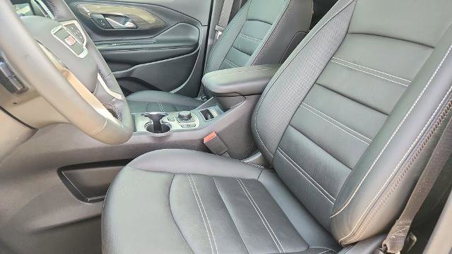 Used 2024 GMC Terrain Denali w/ Denali Premium Package image 11