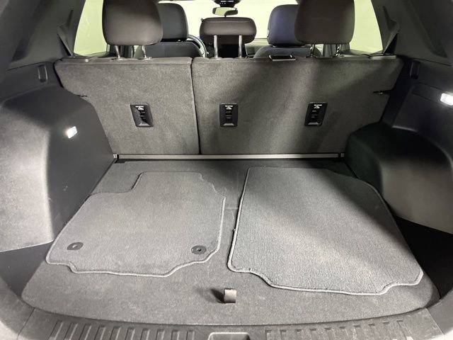 Used 2026 Chevrolet Equinox LT AWD/4WD image 12