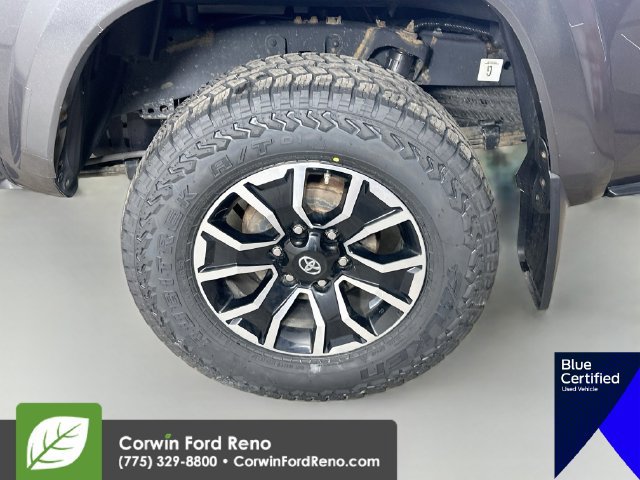 Used 2021 Toyota Tacoma TRD Sport AWD/4WD image 33
