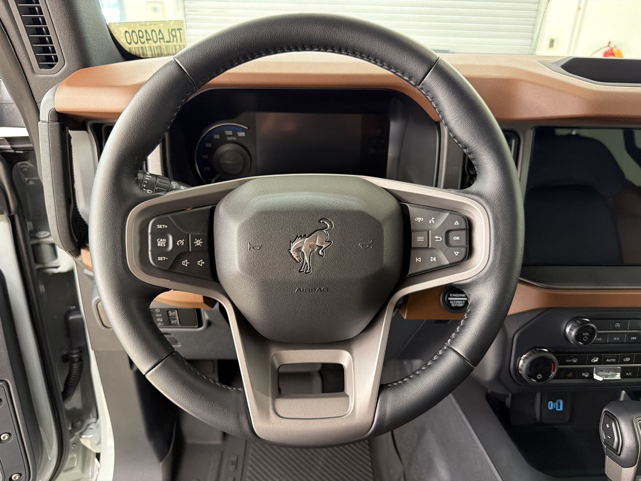 Certified 2024 Ford Bronco Outer Banks AWD/4WD image 11