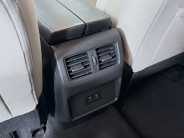 Used 2021 Nissan Rogue SV FWD image 28