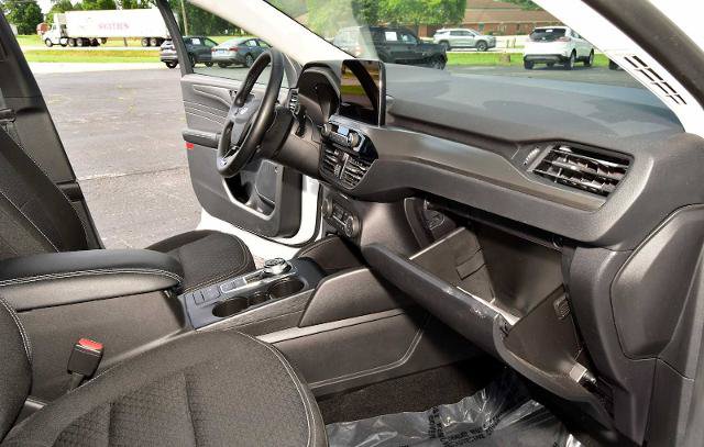 Certified 2024 Ford Escape Active w/ Cold Weather Package FWD image 18