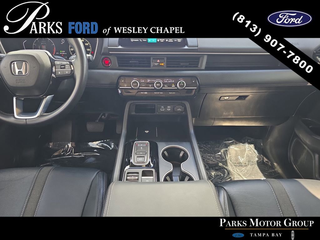 Used 2024 Honda Pilot Touring image 13