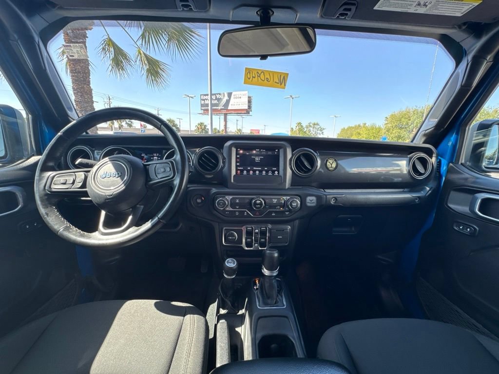 Used 2022 Jeep Gladiator Sport AWD/4WD image 16