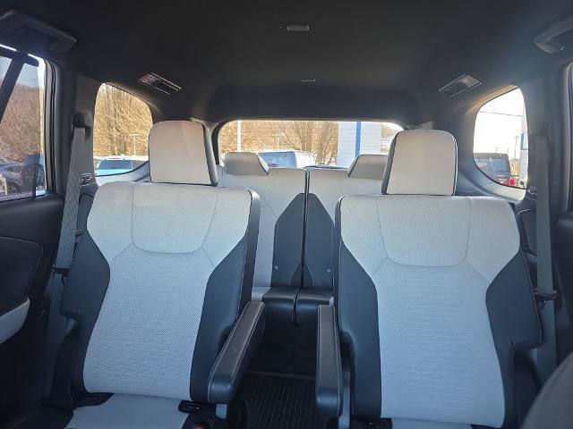 Used 2024 Lexus TX 500h AWD w/ Technology Package image 39