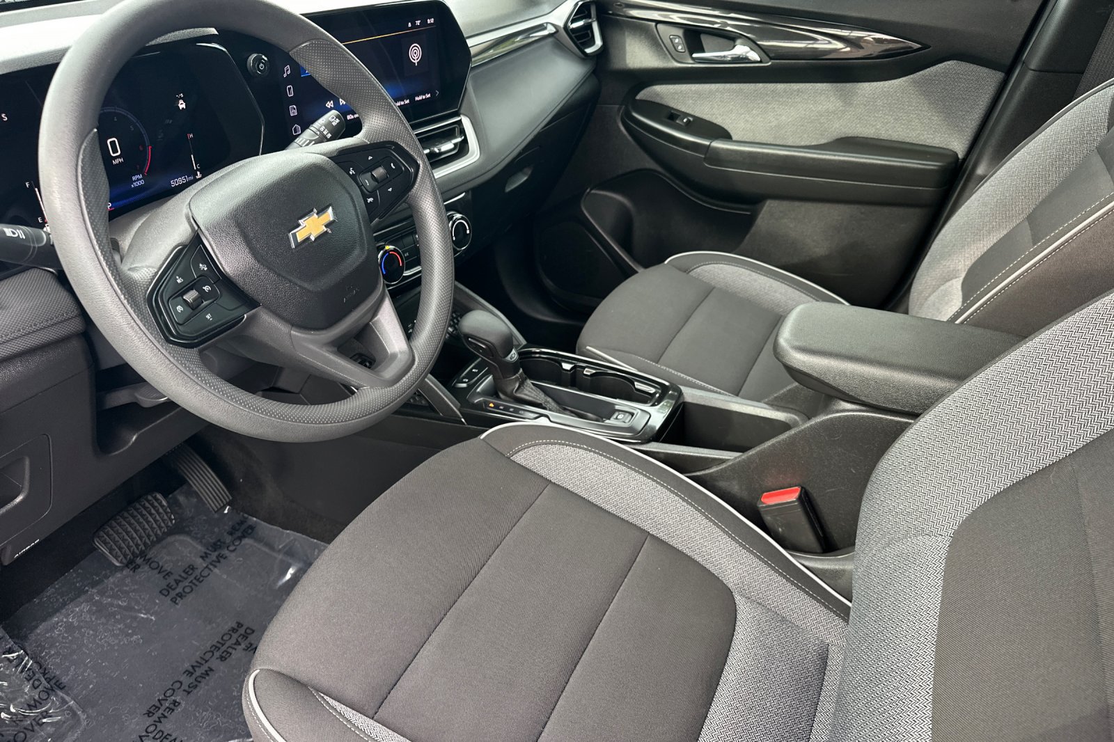 Used 2025 Chevrolet TrailBlazer LT FWD image 9