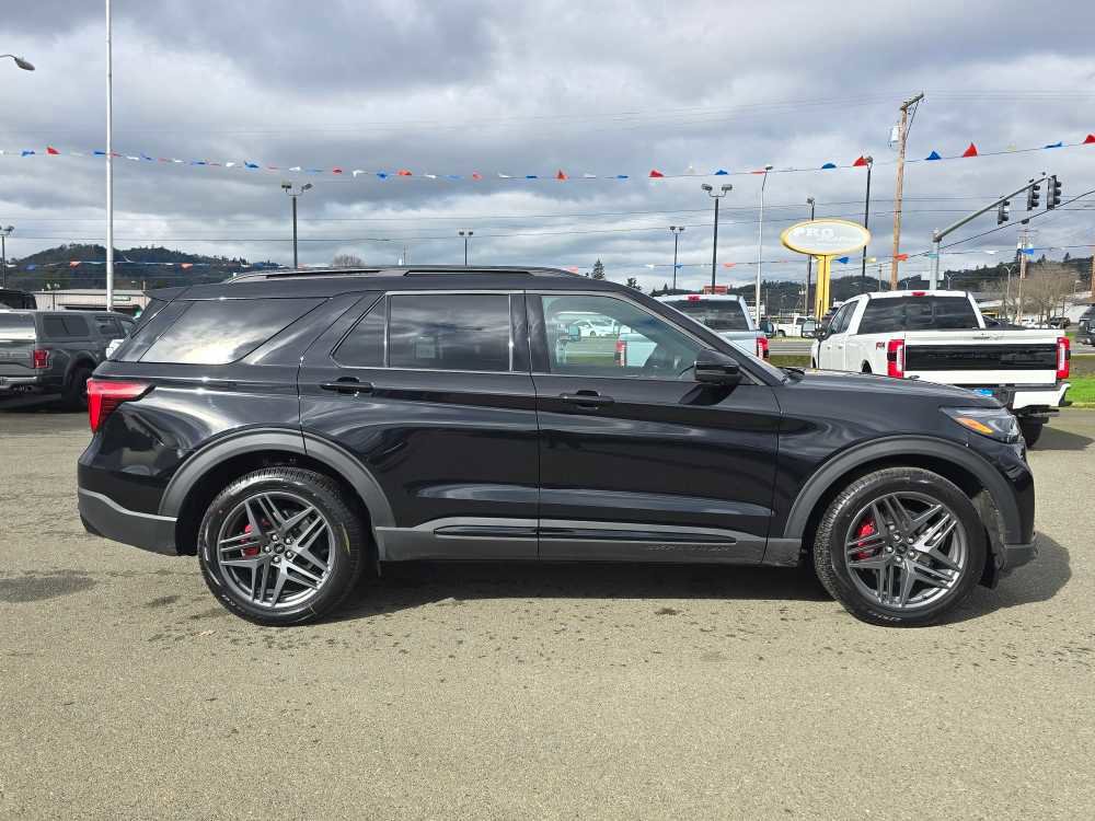 Certified 2026 Ford Explorer ST w/ Sun And Sound Package image 6