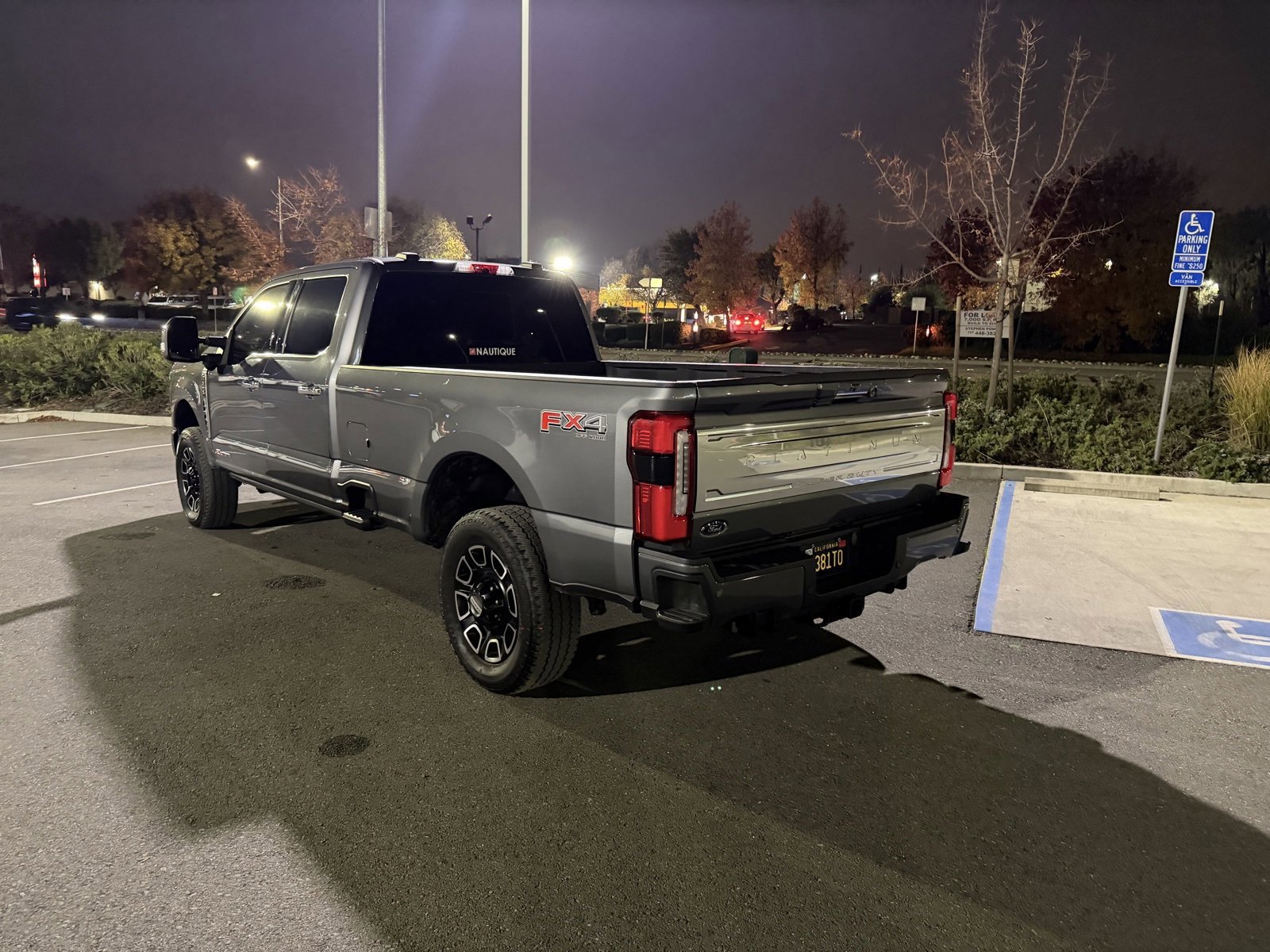 Certified 2023 Ford F250 Platinum image 3