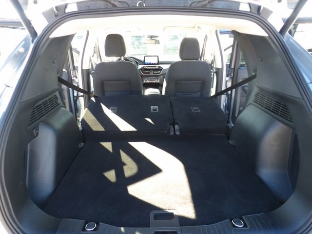 Certified 2022 Ford Escape SE w/ SE Sport Appearance Package image 31