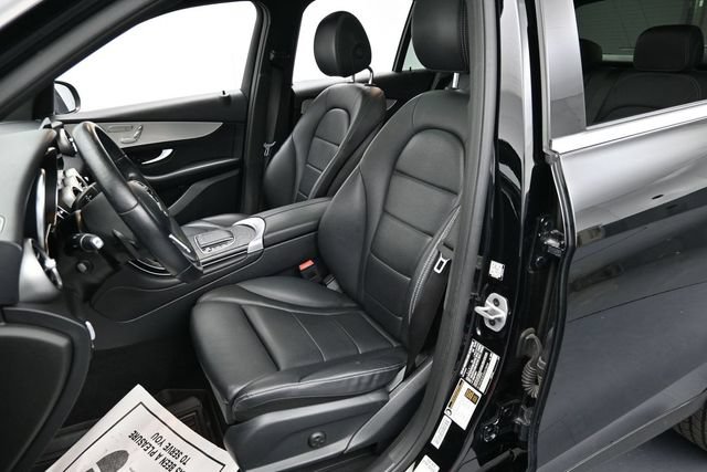 Used 2022 Mercedes-Benz GLC 300 image 10