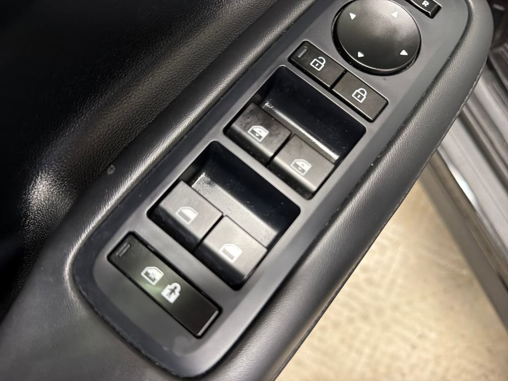 Used 2024 Hyundai Santa Fe SEL FWD image 17