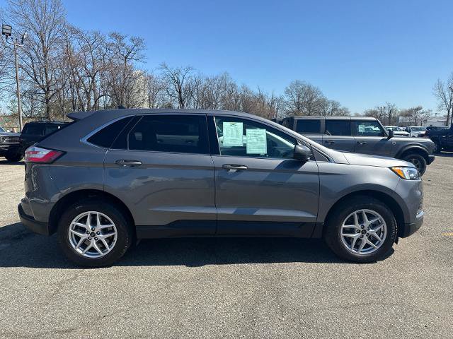 Certified 2023 Ford Edge SEL w/ Convenience Package AWD/4WD image 4