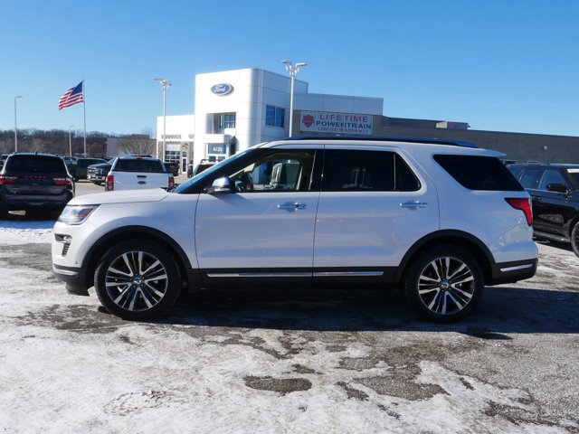 Certified 2018 Ford Explorer Platinum image 2
