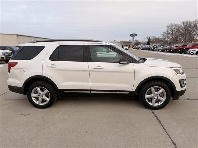 Certified 2017 Ford Explorer XLT w/ Equipment Group 202A image 6