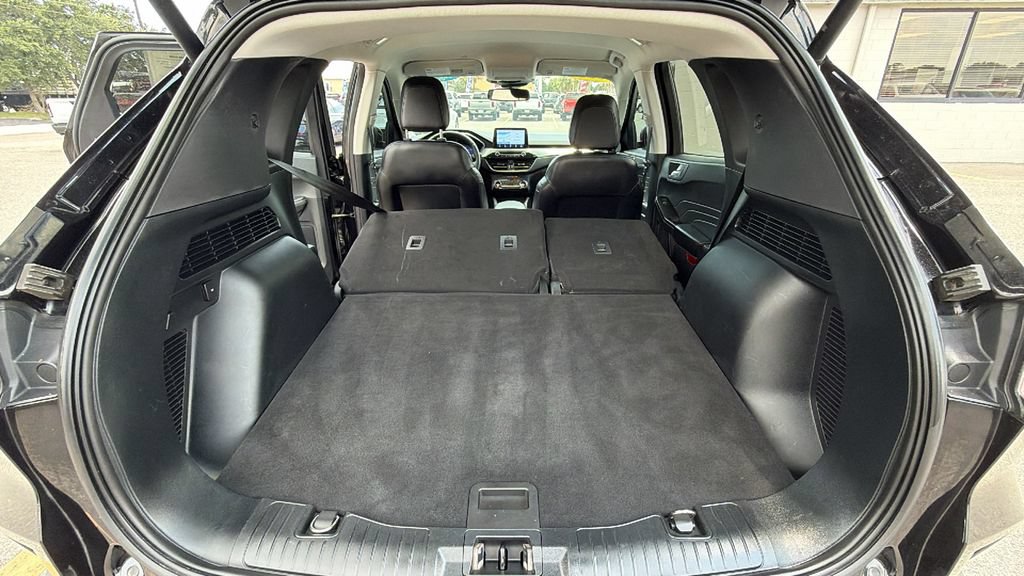 Certified 2022 Ford Escape Titanium FWD image 15