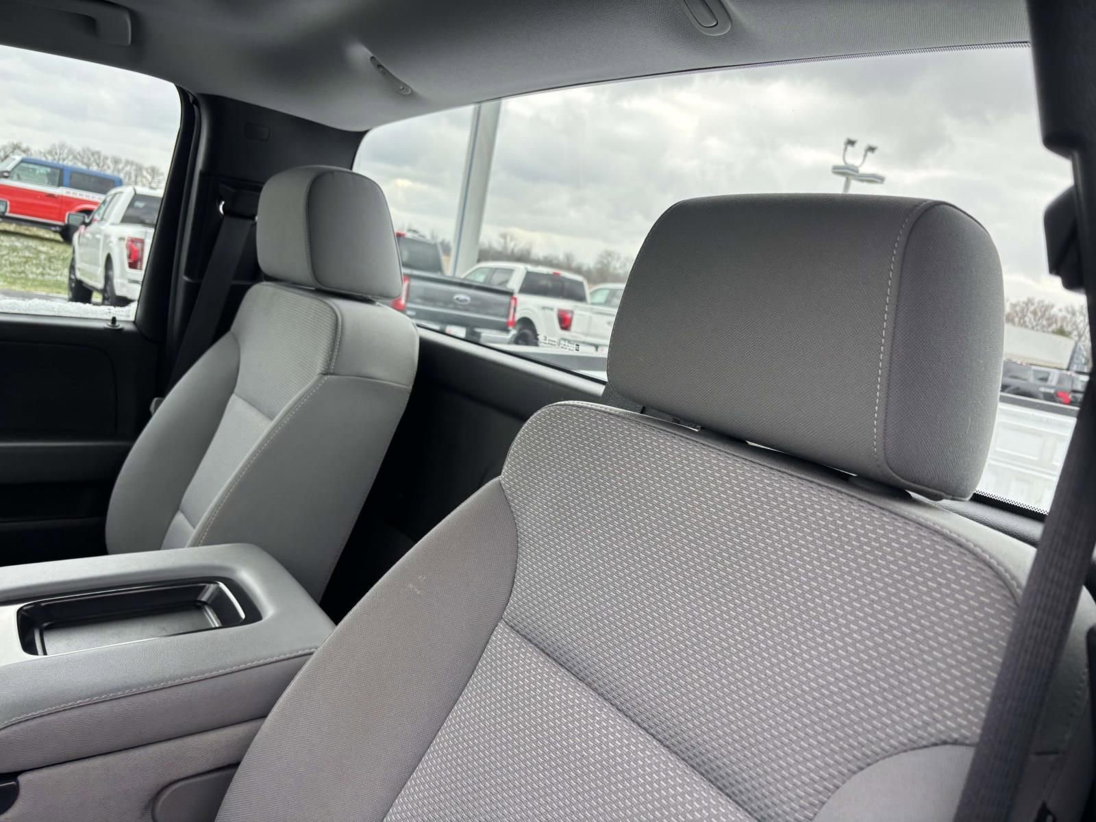 Used 2018 Chevrolet Silverado 1500 W/T image 27