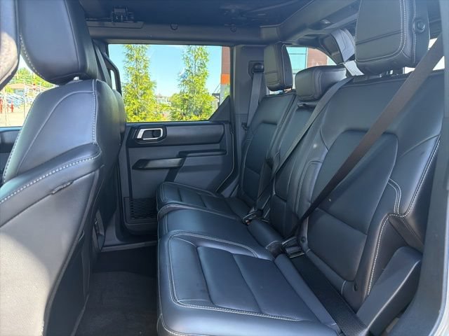 Certified 2025 Ford Bronco Outer Banks w/ Sasquatch Package AWD/4WD image 14