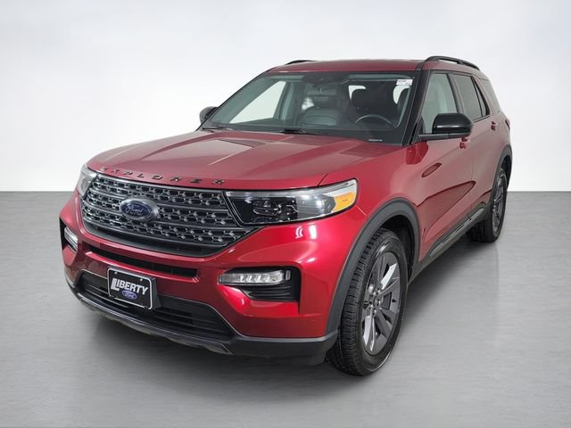 Certified 2023 Ford Explorer XLT w/ Equipment Group 202A AWD/4WD image 7