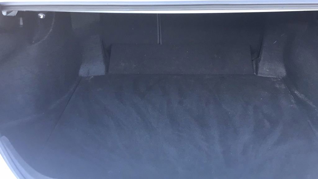 Used 2018 Toyota Camry SE image 10