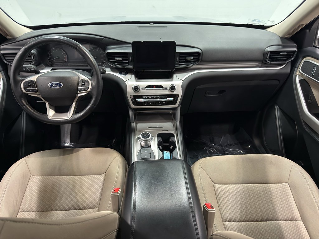 Certified 2022 Ford Explorer XLT w/ Class IV Trailer Tow Package image 28