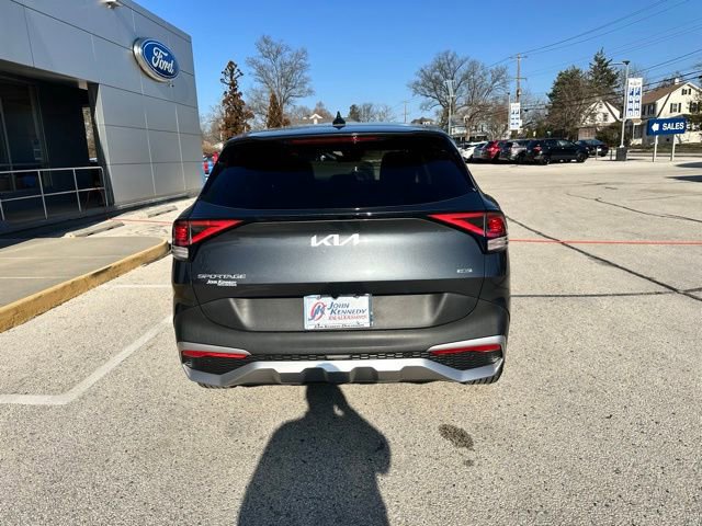 Used 2023 Kia Sportage LX image 12