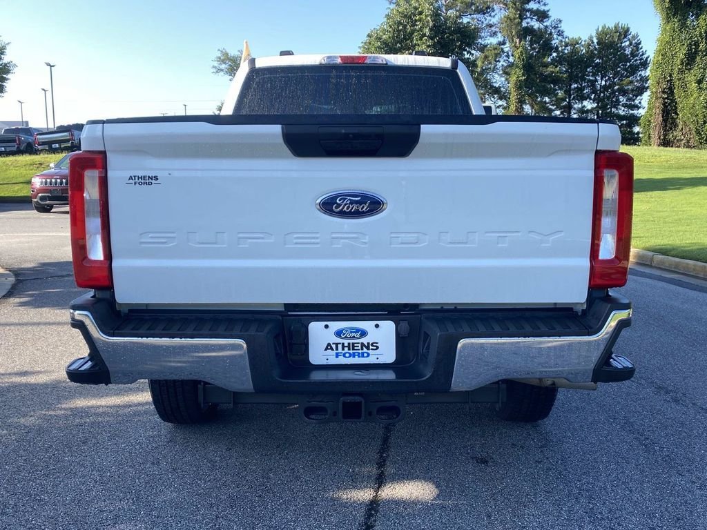 Certified 2025 Ford F250 XL AWD/4WD image 4