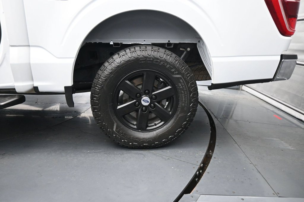 Certified 2022 Ford F150 XLT w/ Trailer Tow Package AWD/4WD image 16