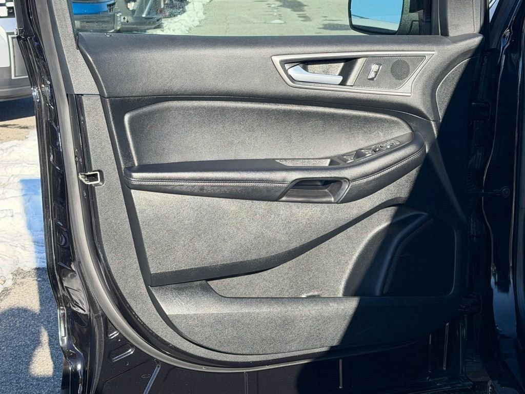 Certified 2022 Ford Edge SEL w/ Convenience Package image 11