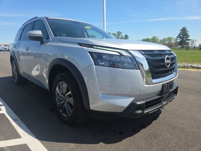 Used 2025 Nissan Pathfinder SV
