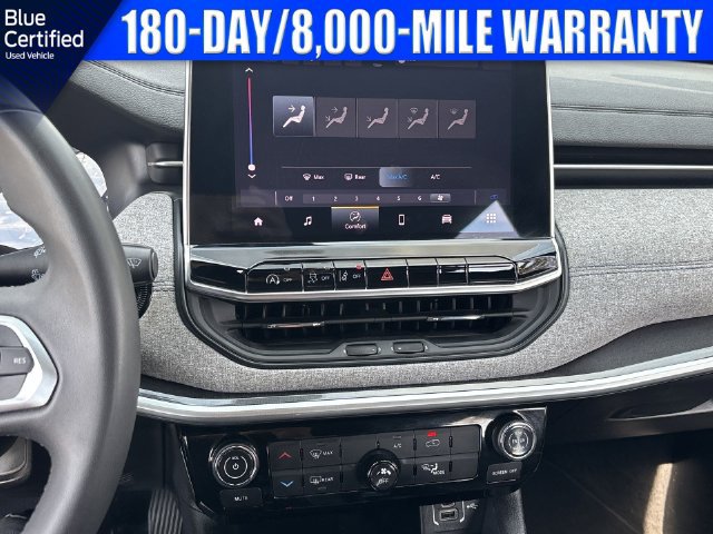 Used 2024 Jeep Compass Latitude AWD/4WD image 27