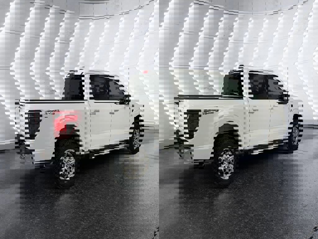 Certified 2025 Ford F150 XLT w/ Equipment Group 301A Standard image 4