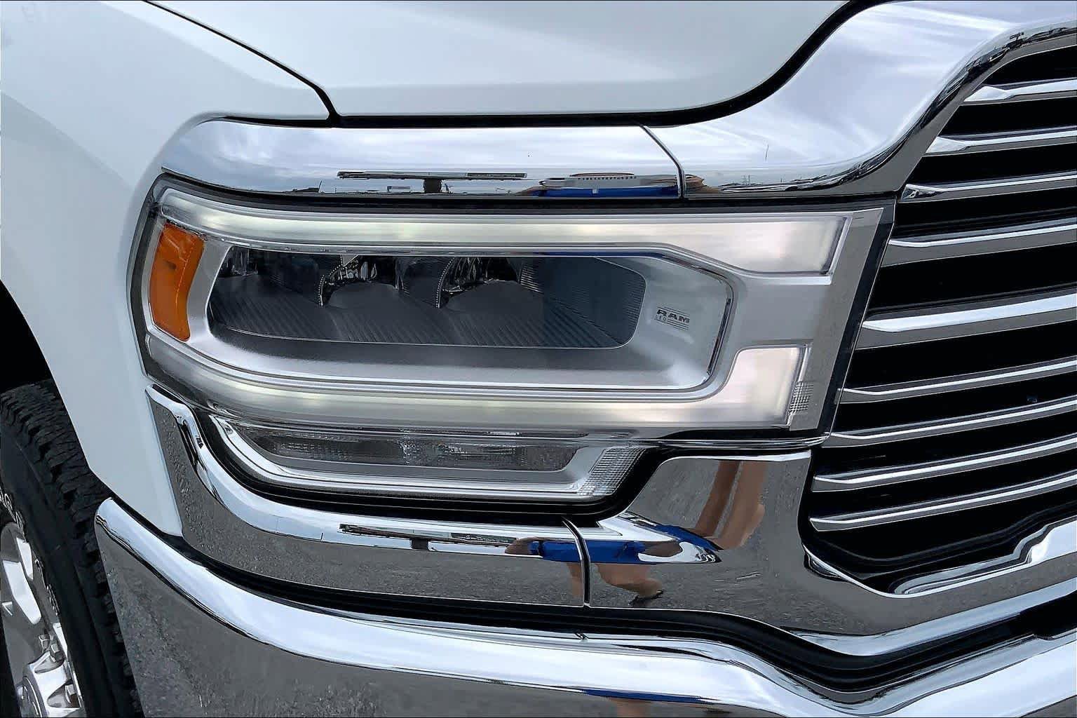 Used 2024 RAM 2500 Laramie w/ Protection Group AWD/4WD image 27