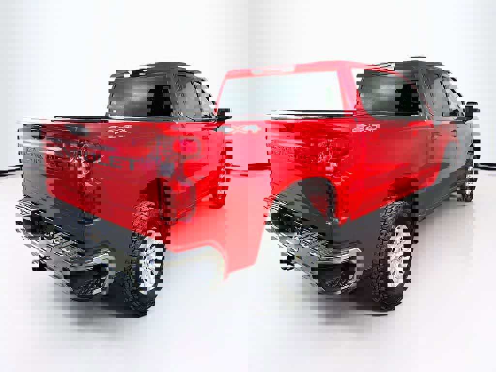 Used 2025 Chevrolet Silverado 1500 LT image 5