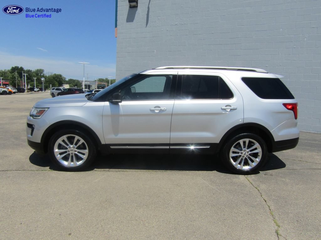 Certified 2019 Ford Explorer XLT w/ Equipment Group 202A AWD/4WD image 2