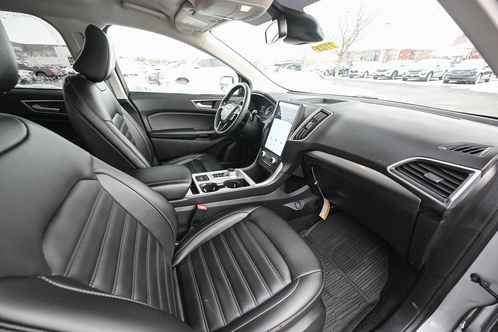 Certified 2024 Ford Edge SEL w/ Convenience Package image 29