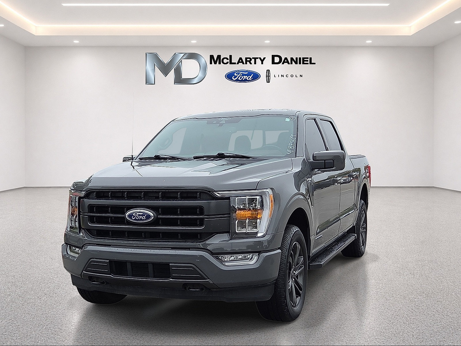 Certified 2021 Ford F150 Lariat AWD/4WD image 2